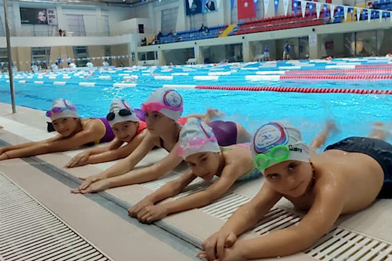 beylikdüzü yüzme eğitimi
